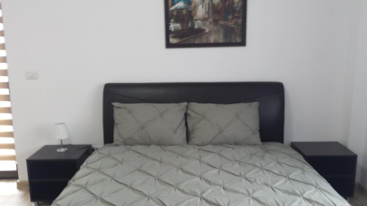 Apartament Mario Radauţi Bagian luar foto