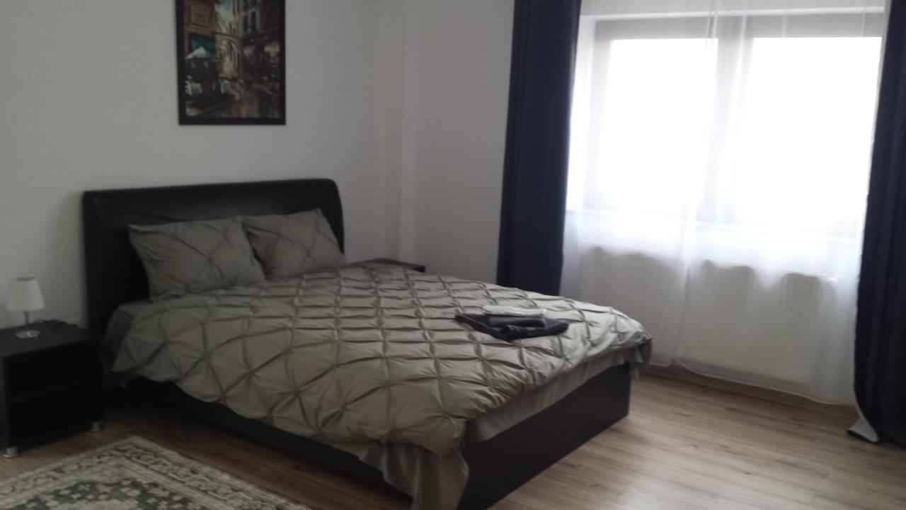 Apartament Mario Radauţi Bagian luar foto